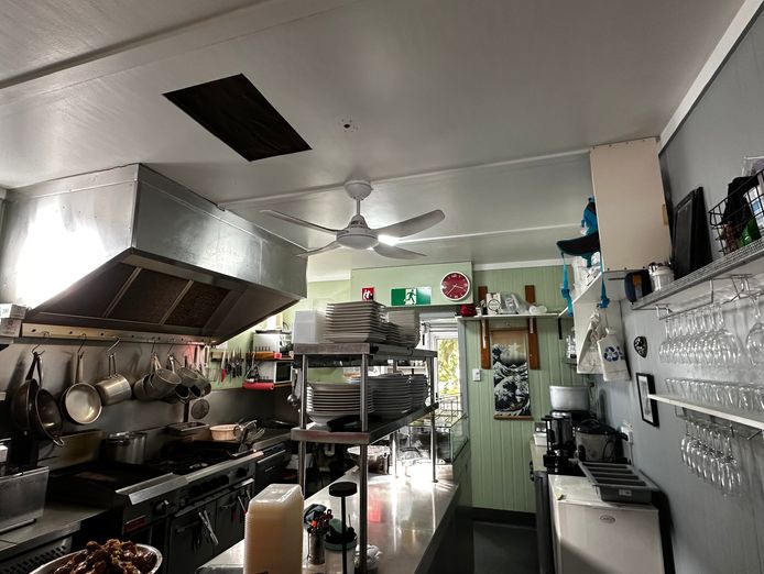 restaurant-space-complete-equipment-package-must-sell-2