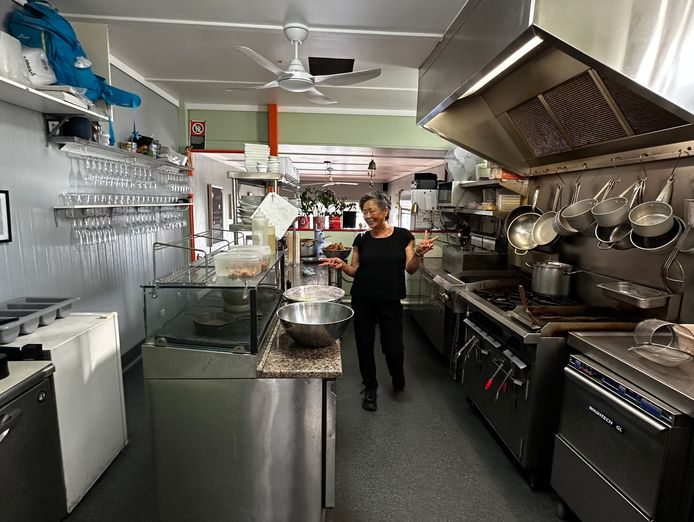 restaurant-space-complete-equipment-package-must-sell-6