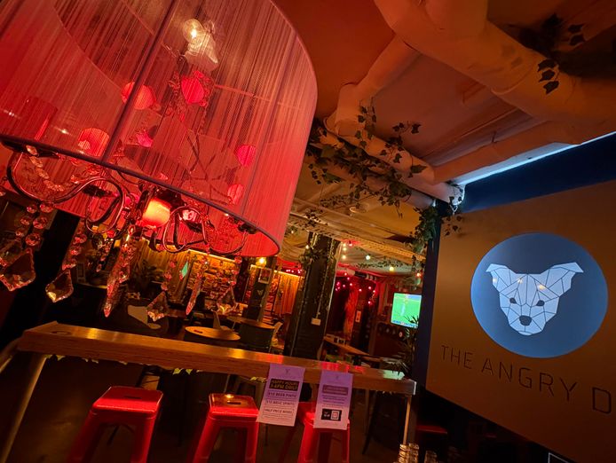 established-cocktail-bar-west-melbourne-turnkey-business-liquor-licence-5