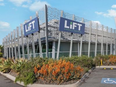 established-lift-strength-conditioning-studio-arana-hills-0