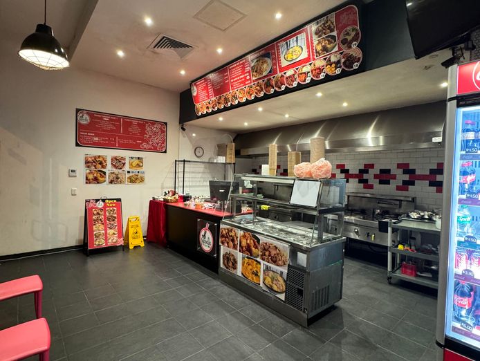 established-asian-noodle-bar-only-takeaway-kwinanan-2