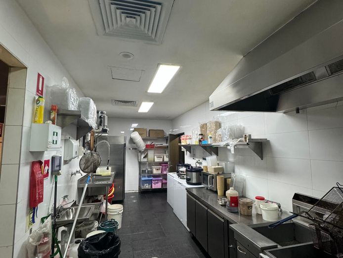 established-asian-noodle-bar-only-takeaway-kwinanan-5