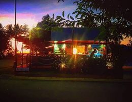 Iconic, Seaside Cafe in Paradise