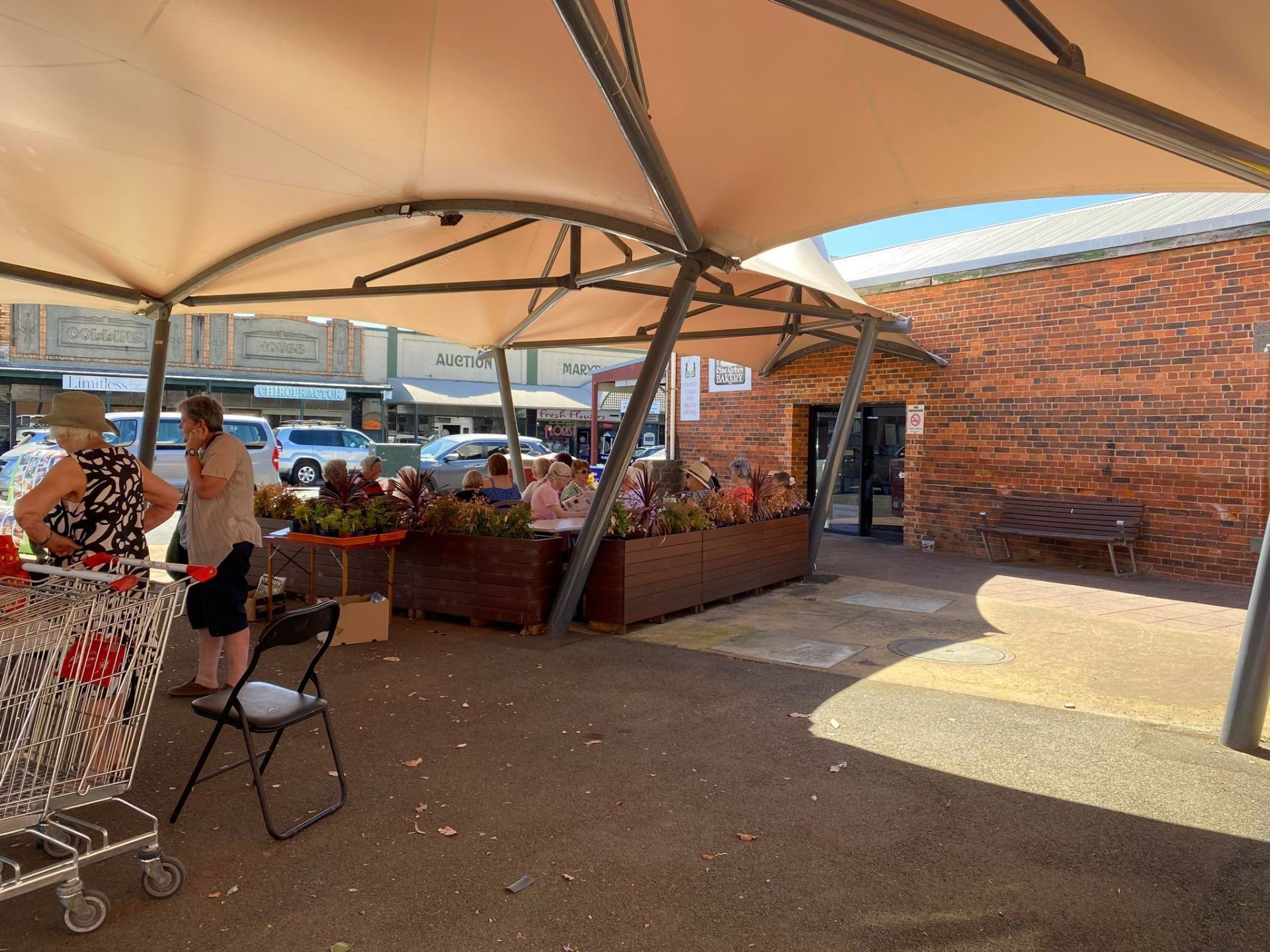 POPULAR BAKERY / CAFE / TAKEAWAY IN GREAT COUNTRY TOWN in Maryborough VIC, 3465 SEEK Business
