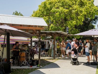 profitable-lifestyle-business-in-prime-location-on-the-sunshine-coast-6