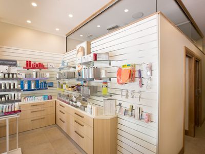 rare-opportunity-in-the-heart-of-dulwichs-boutique-precinct-9