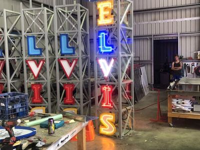 established-signage-amp-solar-lighting-central-west-nsw-opportunity-6