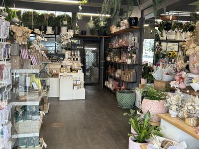 much-loved-florist-and-giftware-business-with-43-years-of-excellence-3