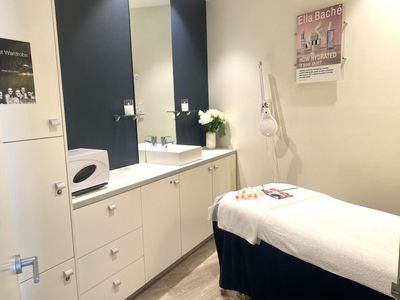 award-winning-beauty-salon-in-broadbeach-gold-coast-4
