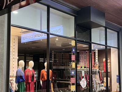 unique-boutique-0