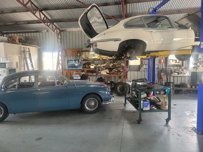 prestige-automotive-workshop-jaguar-specialist-established-client-base-wiwo-2