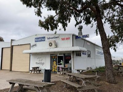 established-family-owned-takeaway-business-strong-local-following-2
