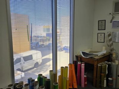 turnkey-screen-printing-amp-signage-production-facility-2