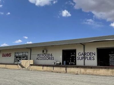 established-pet-food-gardening-grain-amp-fodder-retail-business-0