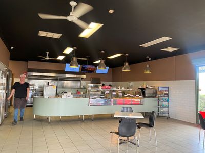thriving-takeaway-caf-in-high-traffic-location-endless-potential-1