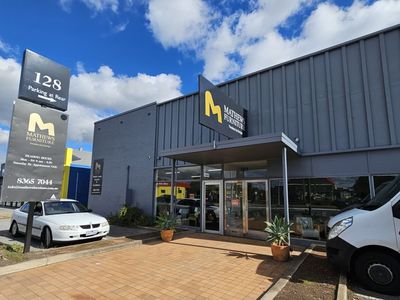 established-50-year-custom-lounge-furniture-amp-upholstery-1