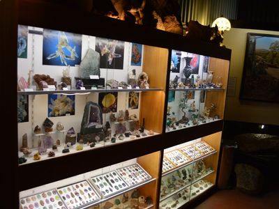 the-jeff-morgan-gallery-amp-panorama-centre-7