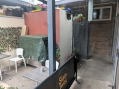 established-cafe-on-corner-location-hackett-shops-2