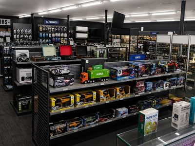 established-electronics-retail-business-50-years-of-trading-5
