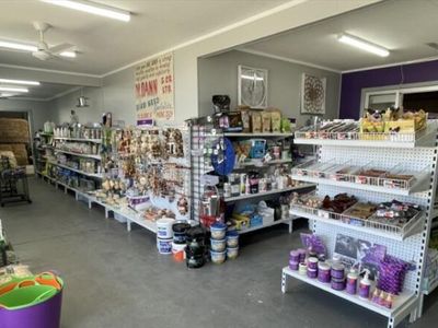 established-pet-food-gardening-grain-amp-fodder-retail-business-3
