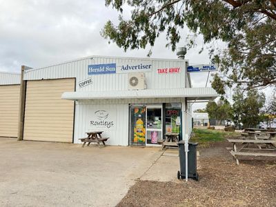 established-family-owned-takeaway-business-strong-local-following-1