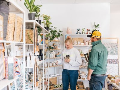 charming-country-retail-store-with-strong-local-following-amp-online-presence-3