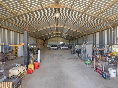 rare-wiwo-rural-amp-earthmoving-opportunity-265-acres-machinery-8
