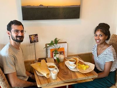 thriving-vegetarian-restaurant-with-beautiful-fit-out-7