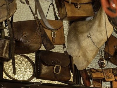 bungendore-leather-a-tourist-hotspot-30mins-from-canberra-2