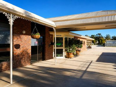 freehold-motel-amp-restaurant-investment-with-long-term-lease-4