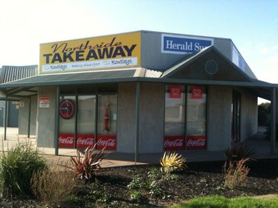 thriving-takeaway-caf-in-high-traffic-location-endless-potential-6