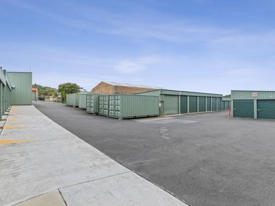 freehold-property-4-075m-amp-leasehold-business-390-000-4