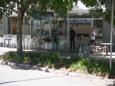 licensed-corner-restaurant-60-seats-oracle-broadbeach-3