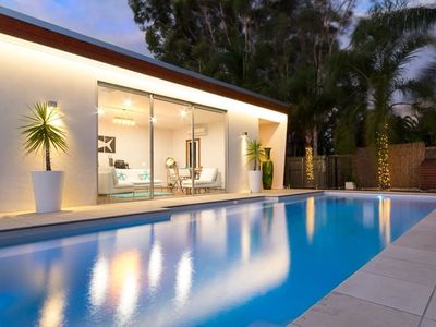 narellan-pools-franchise-wollondilly-award-winning-business-2