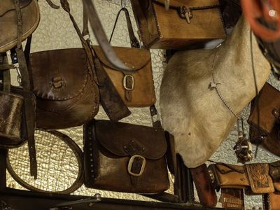 bungendore-leather-a-tourist-hotspot-30mins-from-canberra-2