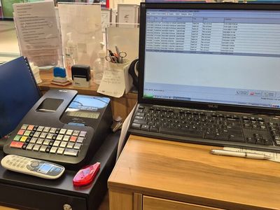 busy-photographic-shop-in-popular-shopping-centre-9