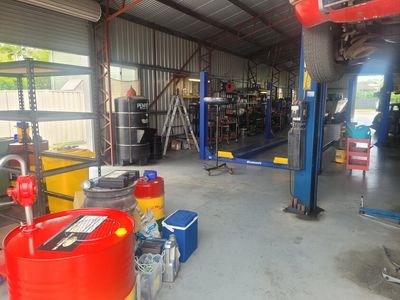 prestige-automotive-workshop-jaguar-specialist-established-client-base-wiwo-9