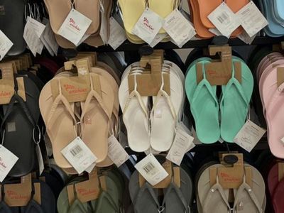 coastal-fashion-boutique-in-prime-beachfront-tourist-spot-6