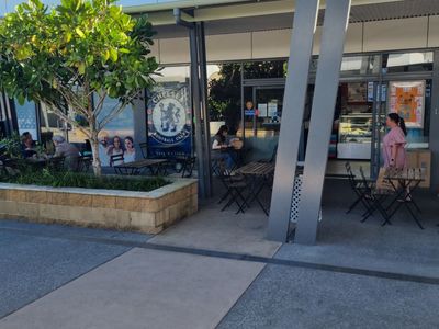 thriving-hair-salon-20-years-of-success-prime-sunshine-coast-location-5