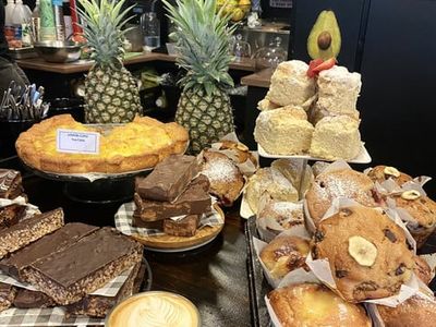 busy-established-cafe-for-sale-9