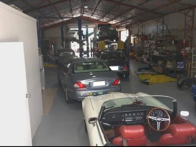 specialist-mechanical-workshop-amp-service-centre-walk-in-walk-out-2