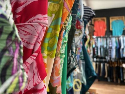 coastal-fashion-boutique-in-prime-beachfront-tourist-spot-2