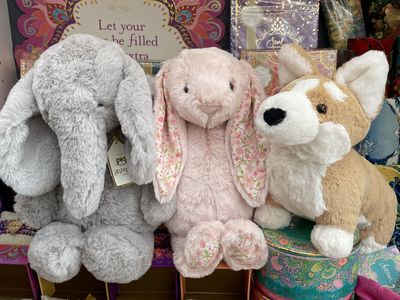 well-established-homewares-amp-gift-store-in-popular-seaside-holiday-destination-4