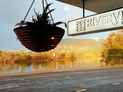 iconic-riverside-location-2