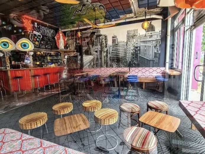 popular-babylon-bar-in-the-centre-of-darwin-city-0