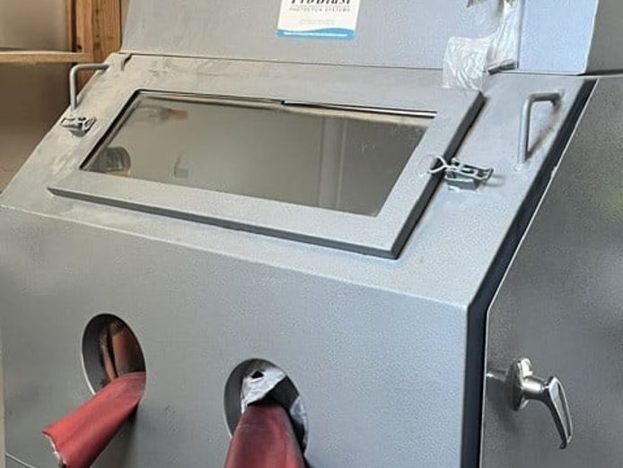established-trophy-awards-amp-engraving-business-warragul-8