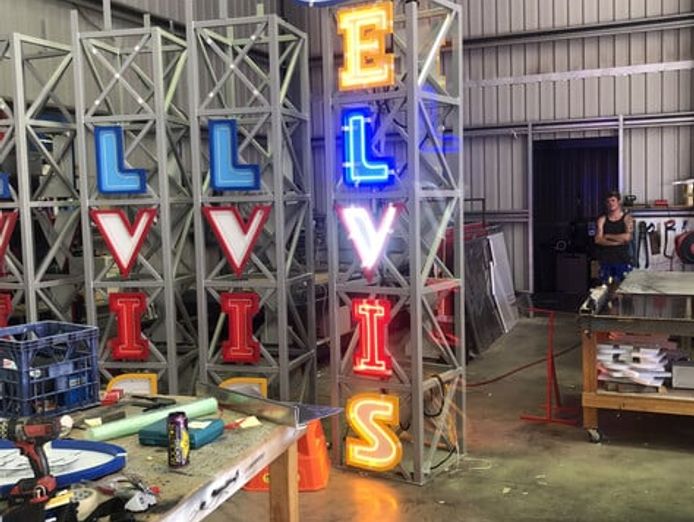 established-signage-amp-solar-lighting-central-west-nsw-opportunity-6