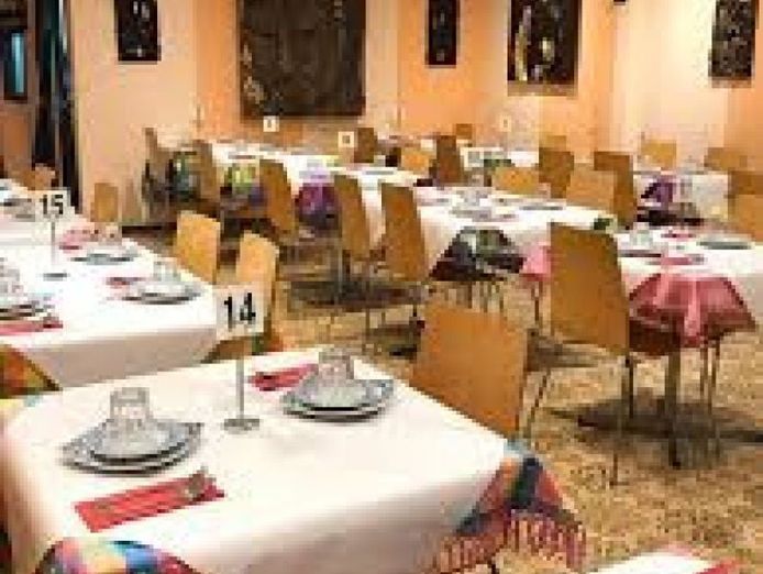 thriving-thai-restaurant-in-prime-beachfront-location-with-2-br-residence-2