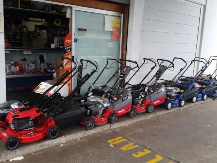 lawn-mowers-and-outdoor-power-equipment-business-liverpool-mowers-n-more-3