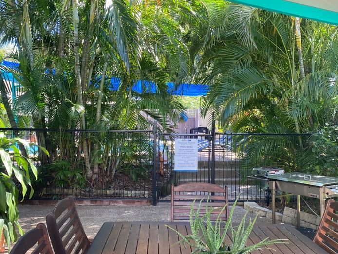 rare-lifestyle-opportunity-on-magnetic-island-4